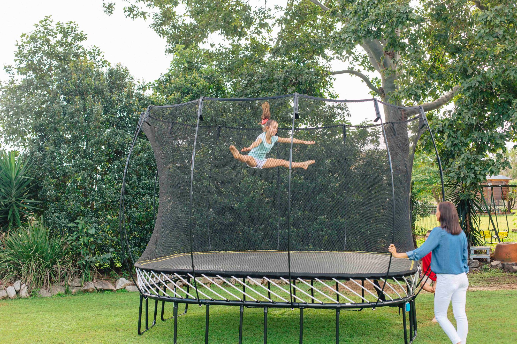 Store trampoline